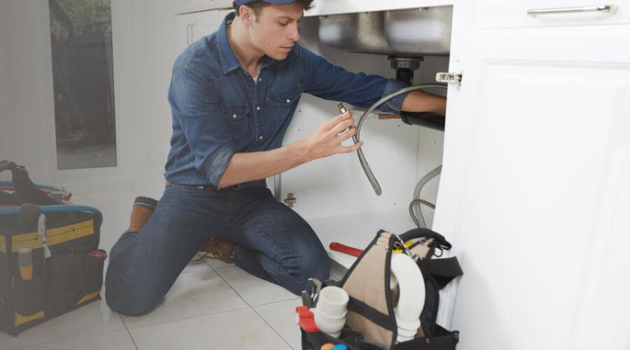 Burst Pipe Repair in Hollandale, MS